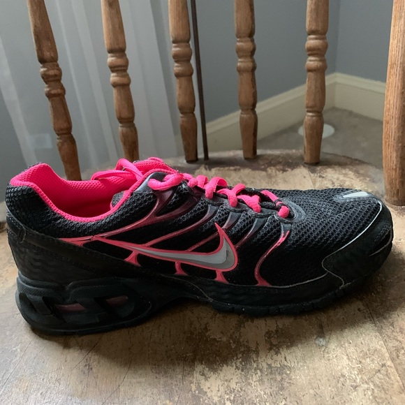 Nike running sneakers - Picture 3 of 5